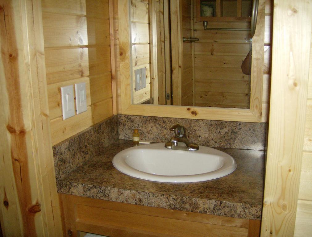 Lake Minden Camping Resort Cottage 2 Nicolaus Екстериор снимка